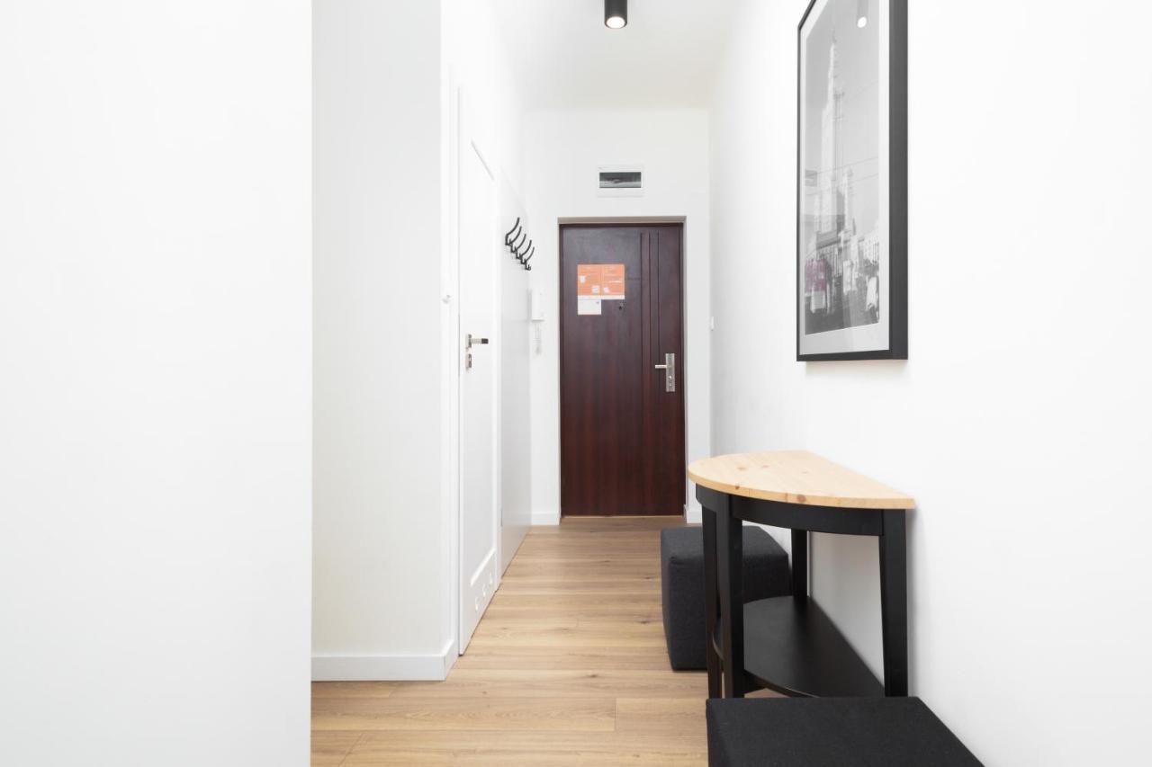 Family City Center Apartment By Renters Prestige ワルシャワ エクステリア 写真