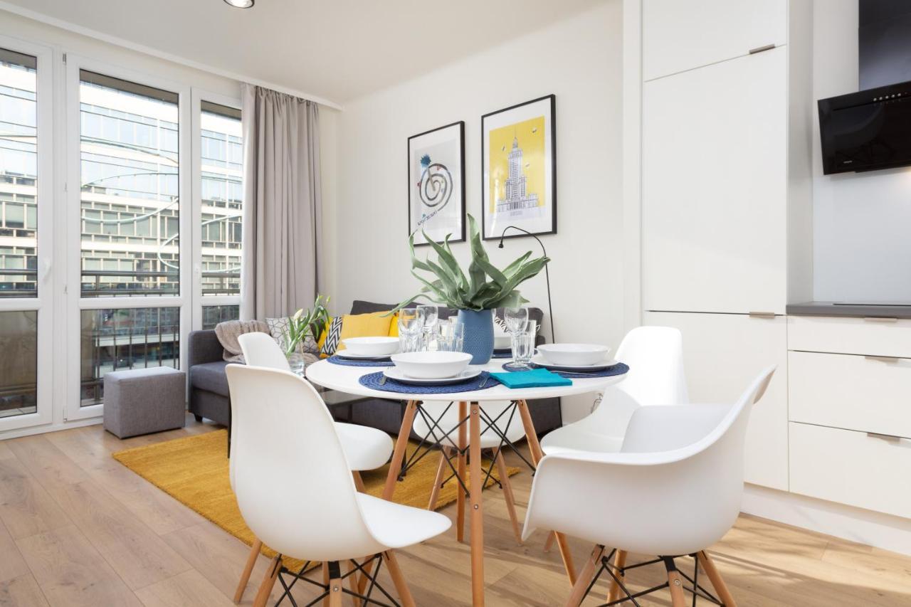 Family City Center Apartment By Renters Prestige ワルシャワ エクステリア 写真
