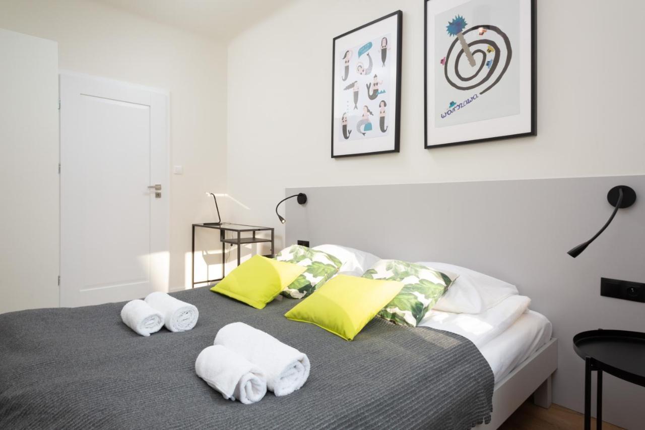 Family City Center Apartment By Renters Prestige ワルシャワ エクステリア 写真