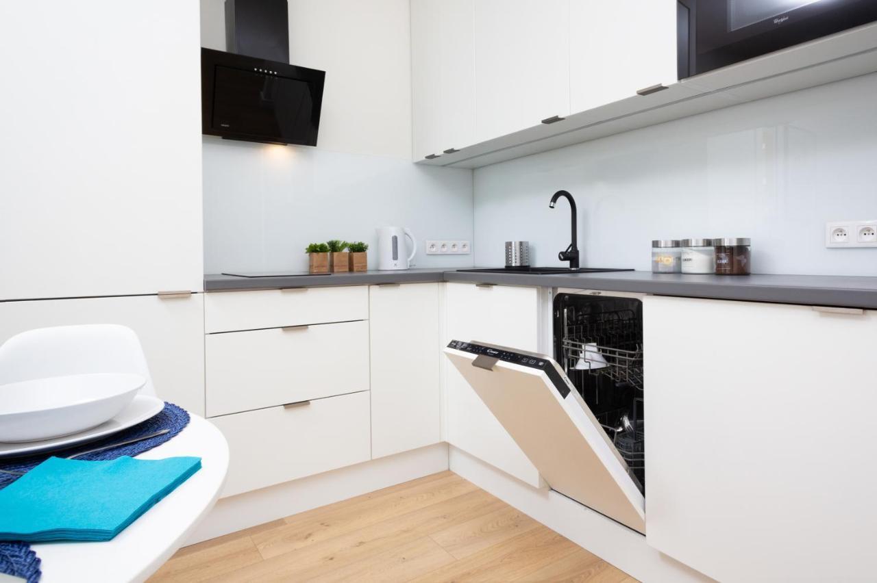 Family City Center Apartment By Renters Prestige ワルシャワ エクステリア 写真